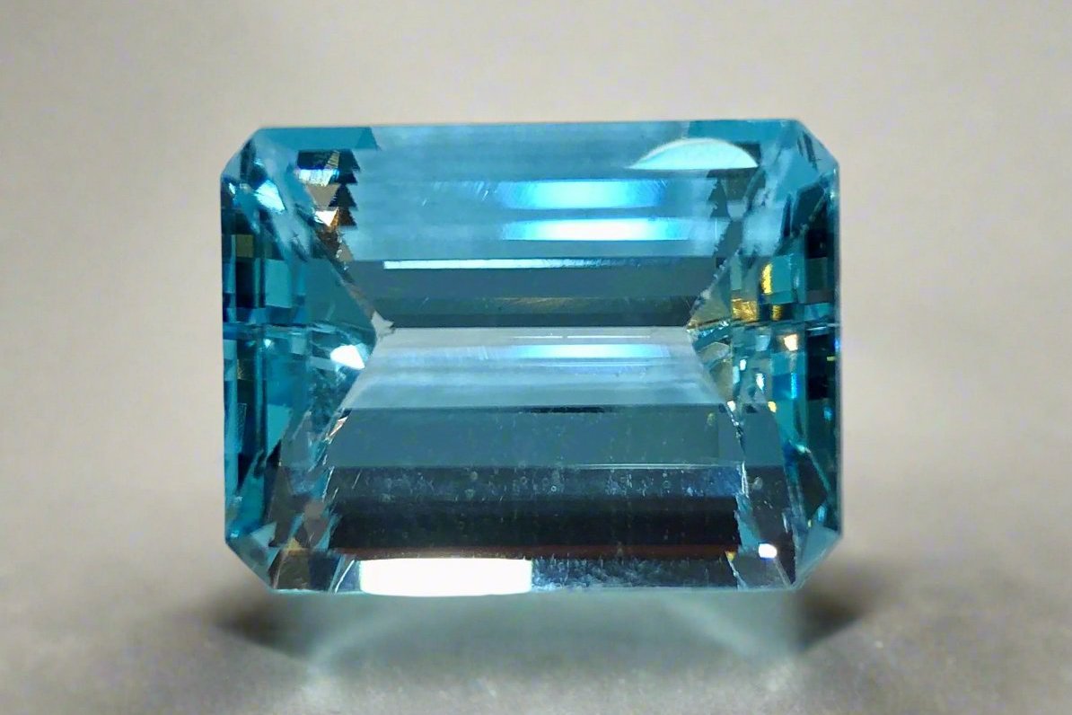 Santa Maria Aquamarine Gemstone