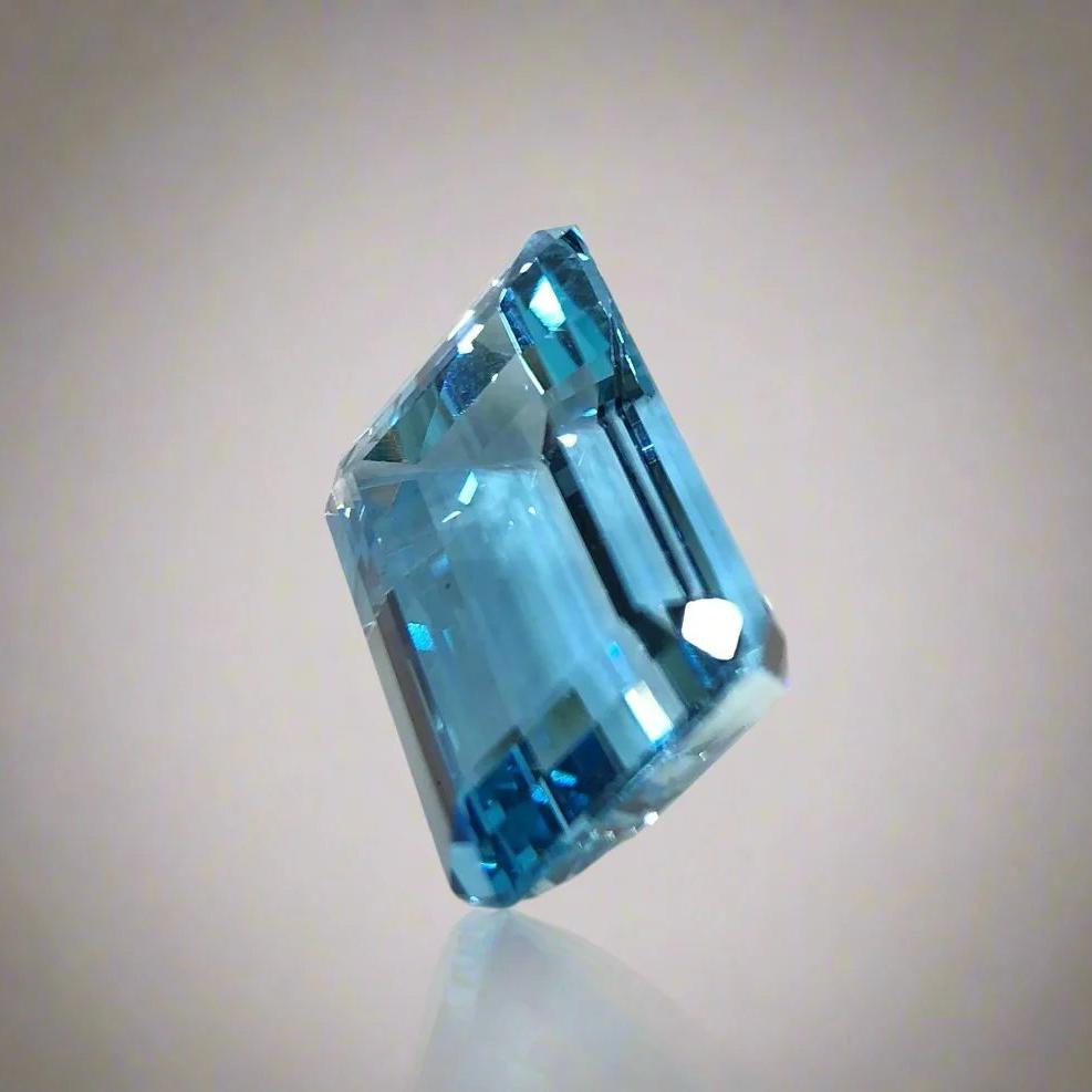 Santa Maria Aquamarine Gemstone